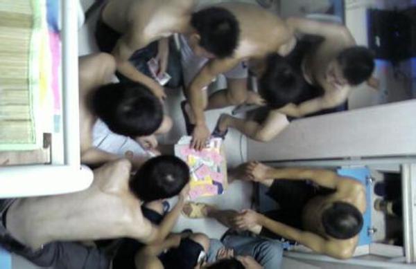 炸1元金花被拘半月