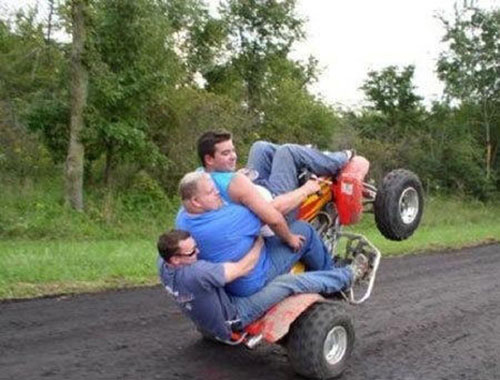 九张图告诉你不要和胖子坐一块,不然……