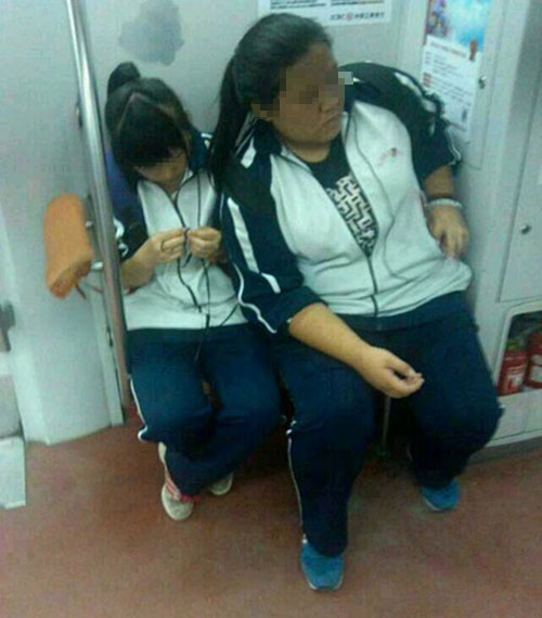 九张图告诉你不要和胖子坐一块,不然……