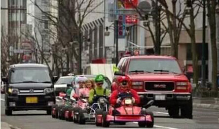 男人、女人和交警眼中的女司机形象图片