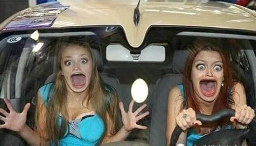 爆笑:前方女司机出没,众生多小心