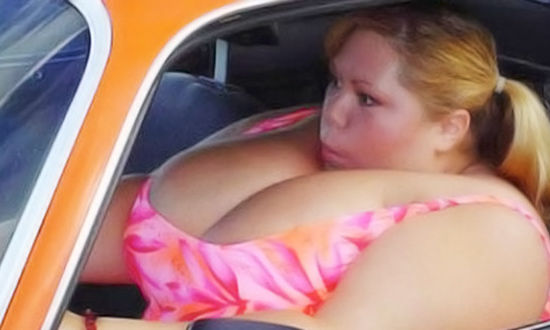 爆笑:前方女司机出没,众生多小心