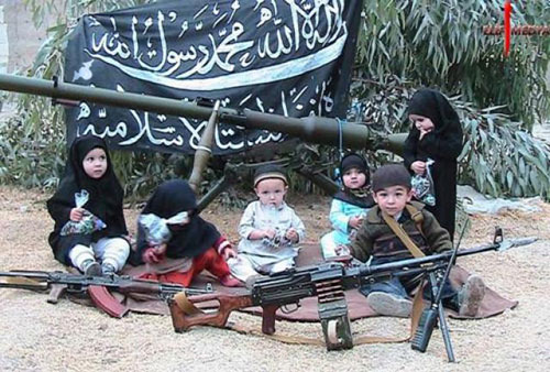 脑洞大开,她只要一根手手指就能消灭ISIS