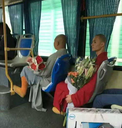 看了新来美女与老板的对话,老衲震精了