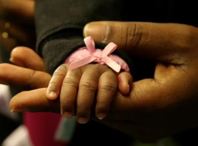 描写妈妈双手的散文欣赏:无的不能的手